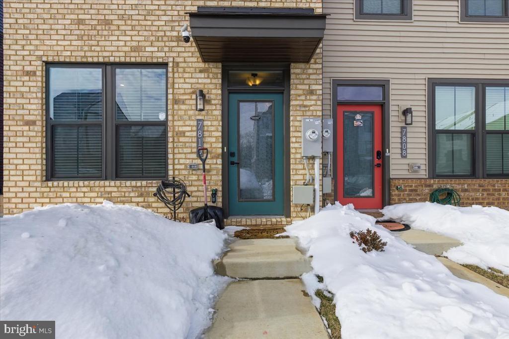 7810 Yona Ct in Glen Burnie, MD - Building Photo