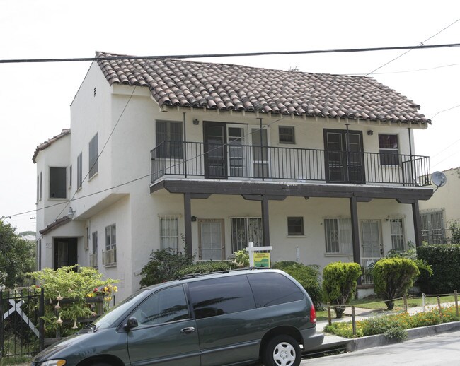 2335 Miramar St in Los Angeles, CA - Foto de edificio - Building Photo