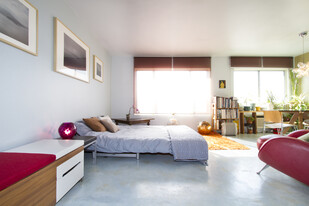 525 N Sycamore Ave in Los Angeles, CA - Building Photo