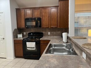 3131 Kainer Meadows Ln in Houston, TX - Building Photo - Building Photo