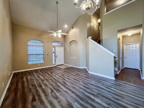 340 Meadow Park in New Braunfels, TX - Building Photo - Building Photo