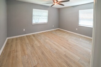 4509 27th Ave S in Gulfport, FL - Building Photo - Building Photo