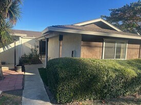 775-777 Blossom Hill Rd in San Jose, CA - Building Photo