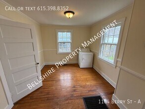 1104 Berry St in Nashville, TN - Building Photo - Building Photo