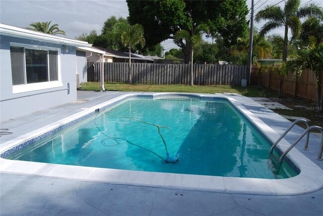 2851 67th St N in St. Petersburg, FL - Building Photo - Building Photo