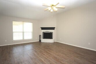 2 Wrexgate Ct in Mansfield, TX - Building Photo - Building Photo