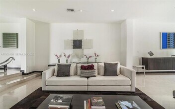 3020 Brickell Ave in Miami, FL - Building Photo - Building Photo