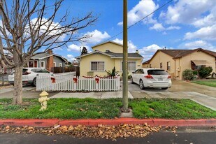 646 N 15th St in San Jose, CA - Building Photo