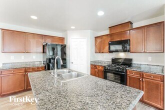 10809 Merrimack Ave in Las Vegas, NV - Building Photo - Building Photo