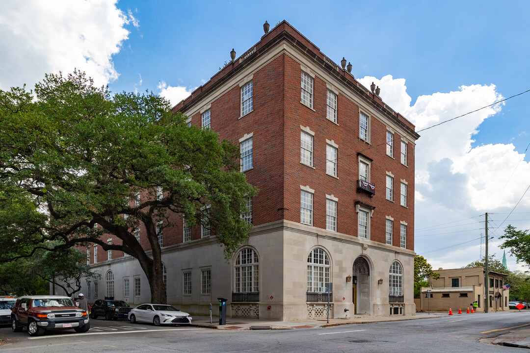 The Lafayette in Savannah, GA - Building Photo