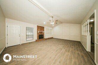 9900 S Hillcrest Dr in Oklahoma City, OK - Building Photo - Building Photo