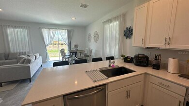 3203 Laurent Lp in Davenport, FL - Foto de edificio - Building Photo