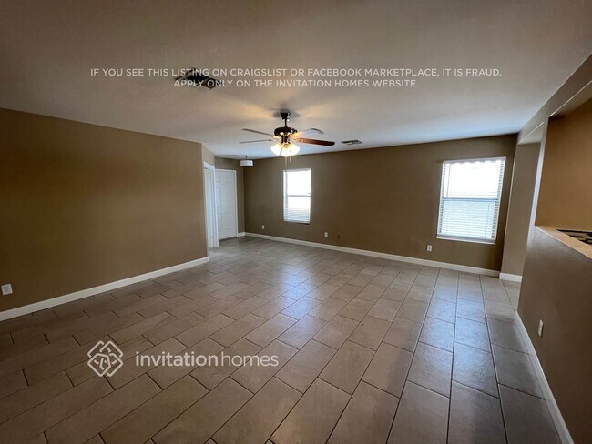 15709 W Watson Ln in Surprise, AZ - Building Photo - Building Photo