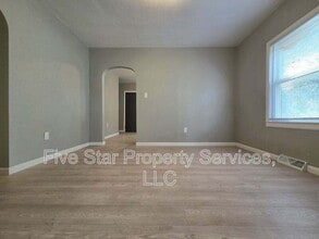 2236 S 14th St in Springfield, IL - Building Photo - Building Photo