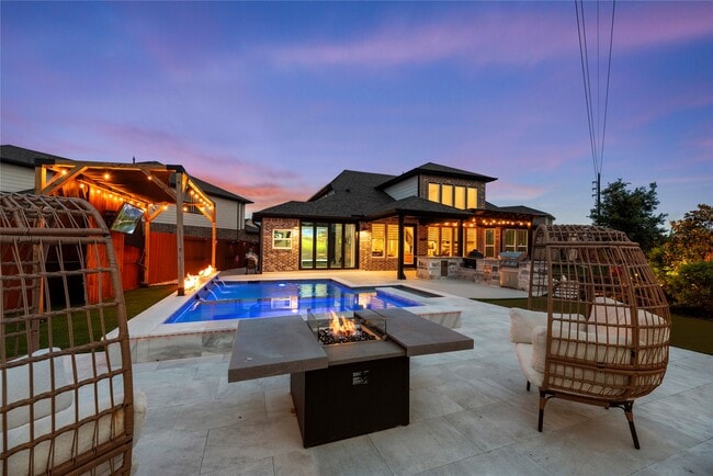 13015 Parkside Breeze Ln