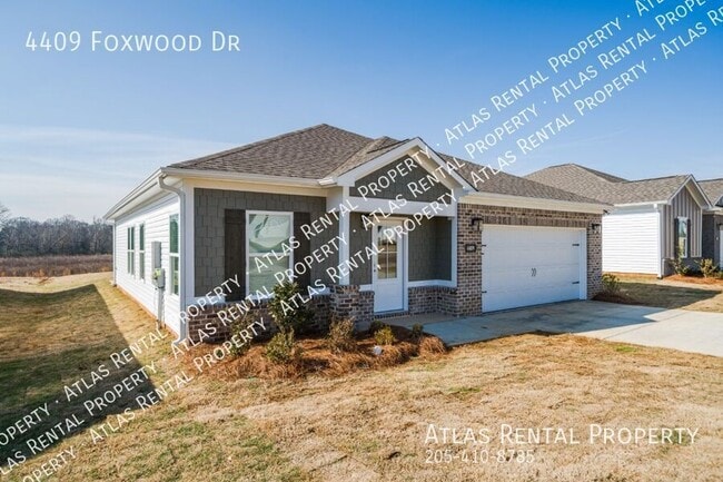 property at 4409 Foxwood Dr SE