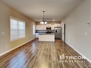 1788 Rains Rd in Clarksville, TN - Building Photo - Building Photo