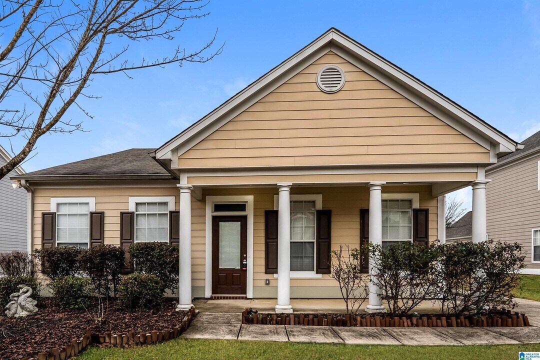 6025 Kelly Creek Cir in Moody, AL - Building Photo