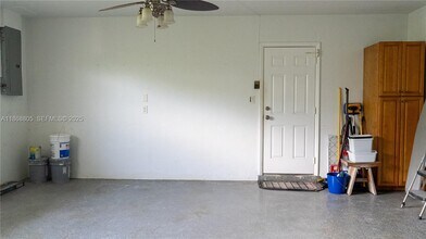 2841 NW 10th Ave in Wilton Manors, FL - Building Photo - Building Photo