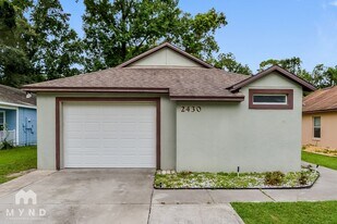 2430 Princeton Ave in Sanford, FL - Building Photo