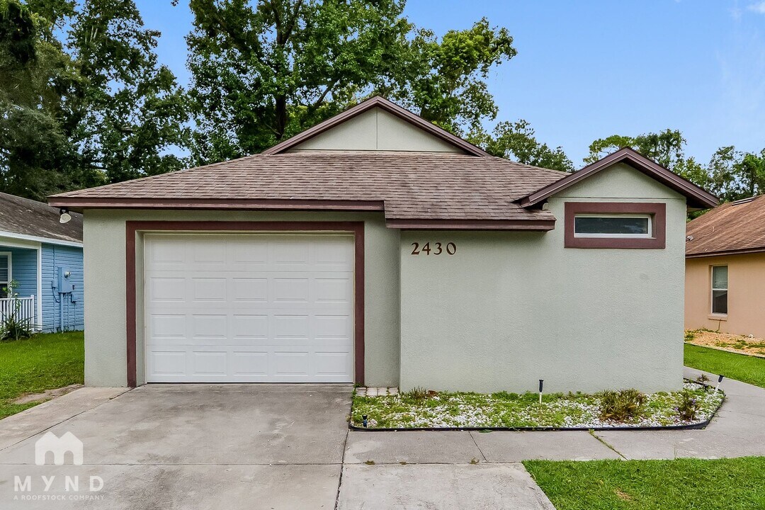 2430 Princeton Ave in Sanford, FL - Building Photo