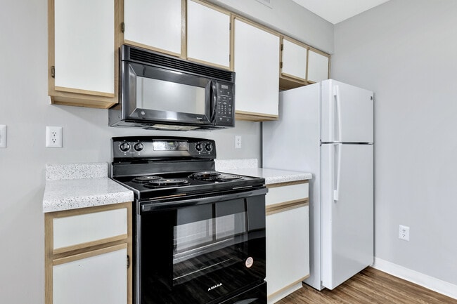 Country Walk in Mulvane, KS - Foto de edificio - Building Photo