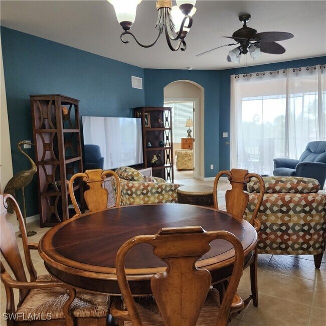 9631 Spanish Moss Way