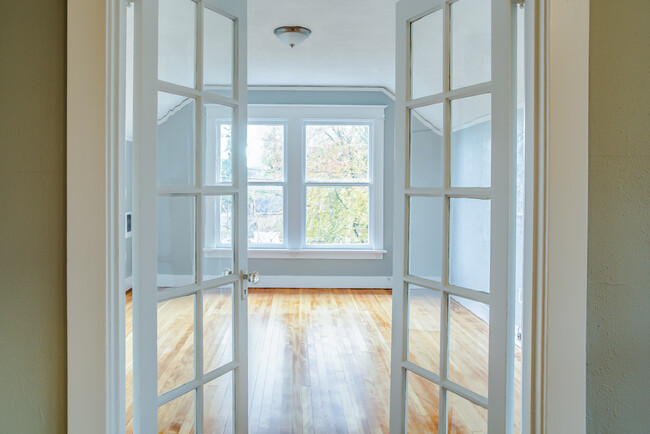 property at 525 N Simpson St