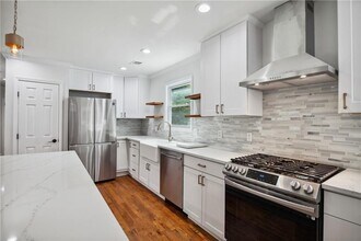 1249 Goodwin Rd NE in Atlanta, GA - Building Photo - Building Photo