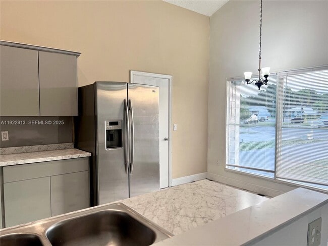 1701 SW 83rd Terrace in Miramar, FL - Building Photo - Building Photo