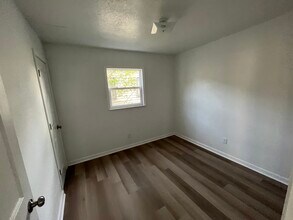 2240 Pierce St in Gary, IN - Building Photo - Building Photo