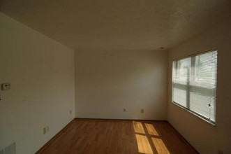 Lefferson Quarters Apartments in Middletown, OH - Building Photo - Interior Photo