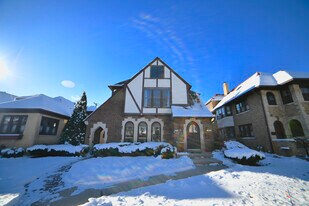 4421 N Cramer St in Shorewood, WI - Building Photo