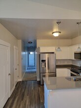 4234 McKellen Dr in Herriman, UT - Building Photo - Building Photo