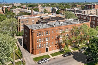 5732-34 W Washington 109-111 N Menard Chicago, IL 60644 in Chicago, IL - Building Photo - Building Photo