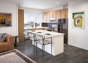 Bond on Mint in Charlotte, NC - Building Photo