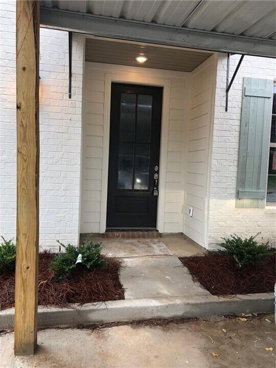 5030 S Prien Lake Rd in Lake Charles, LA - Building Photo