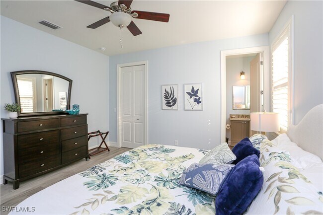 property at 1480 Curlew Ave