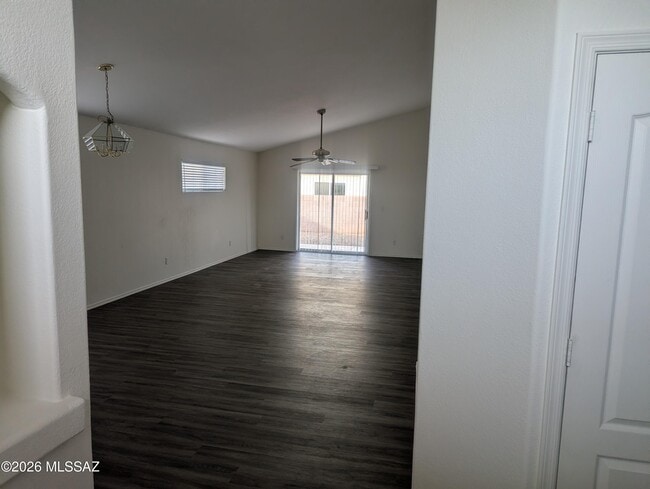 7254 W Maple Ridge Dr in Tucson, AZ - Building Photo - Building Photo