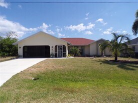 15624 Hennipen Cir in Port Charlotte, FL - Building Photo