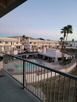 1675 AZ-95 in Bullhead City, AZ - Building Photo