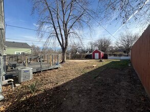 2116 S Gold St in Wichita, KS - Foto de edificio - Building Photo