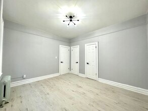 319 Summit Ave in Jersey City, NJ - Building Photo - Building Photo
