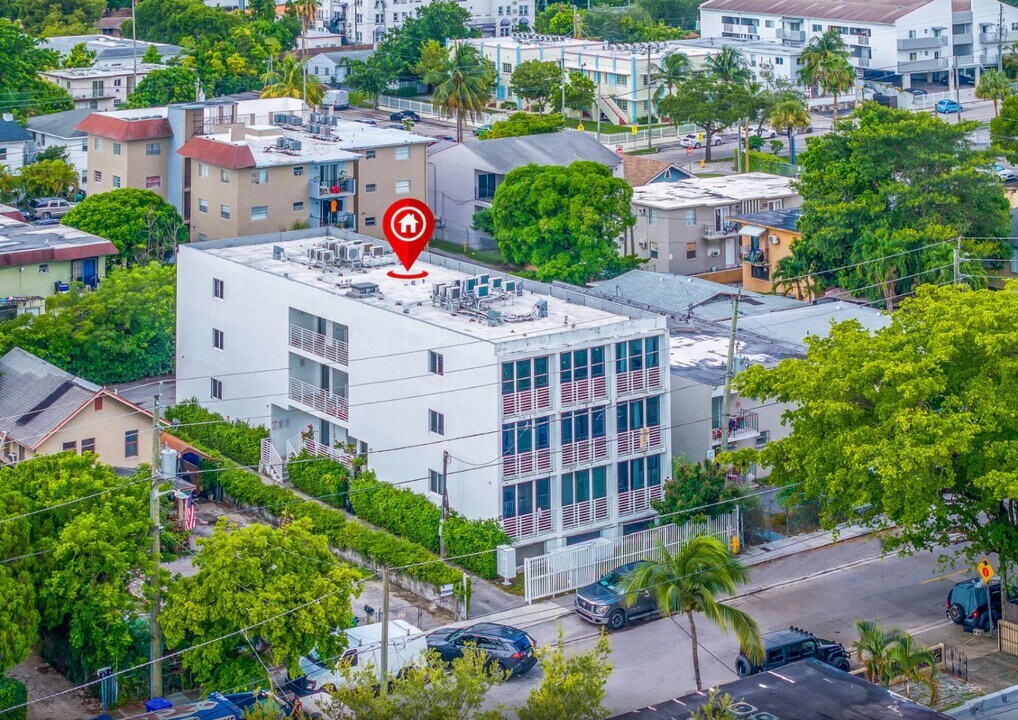 444-542 SW 3rd Street in Miami, FL - Building Photo