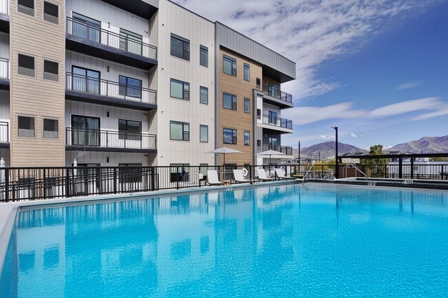 The Whitney in Salt Lake City, UT - Building Photo - Building Photo