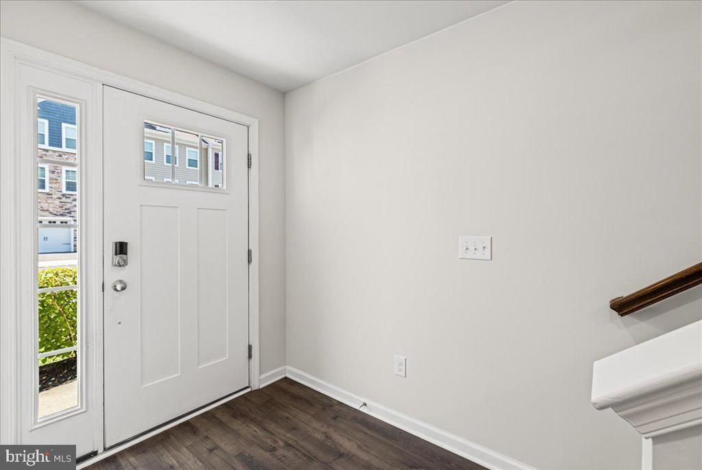 9 Venice Ln in Mount Laurel, NJ - Building Photo