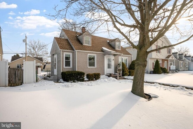 property at 3413 Yardley Dr