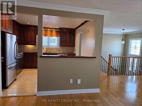 3161 Rymal Rd in Mississauga, ON - Building Photo - Building Photo