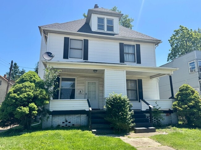 1538 Woodland Ave NW, Unit 1538