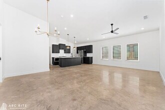 4527 22nd Pl in Lubbock, TX - Building Photo - Building Photo